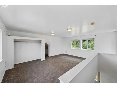 1033 Ohio Avenue North Bend OR 97459