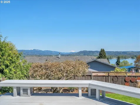 1870 7th Street Columbia City OR 97018