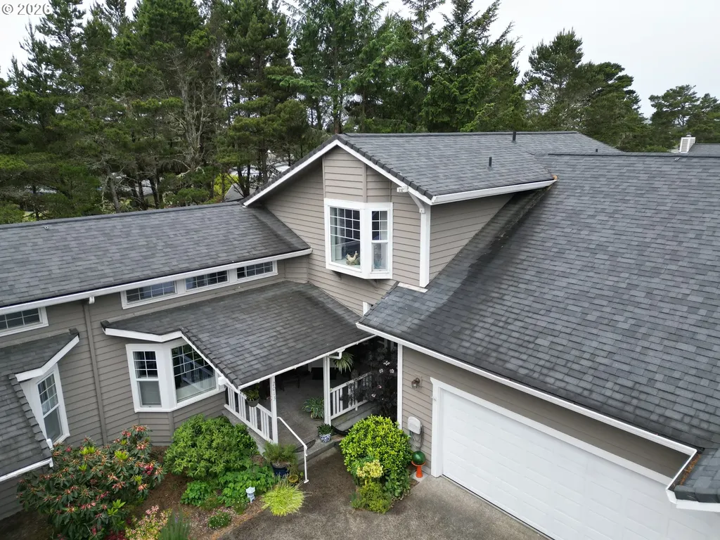 2013 Royal Saint George Drive Florence OR 97439