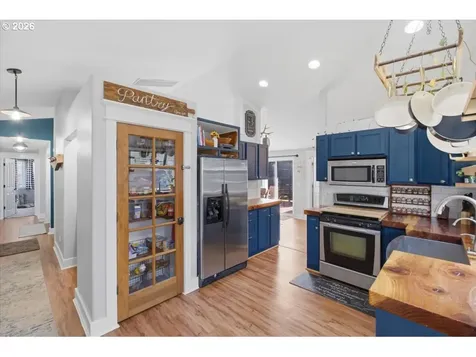 701 SE Juniper Avenue Dallas OR 97338