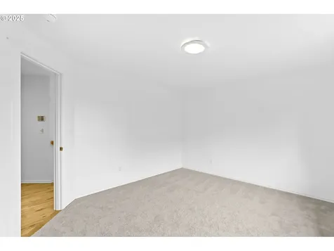 16010 NE 27th Circle Vancouver WA 98684