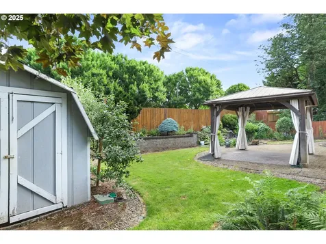 16010 NE 27th Circle Vancouver WA 98684