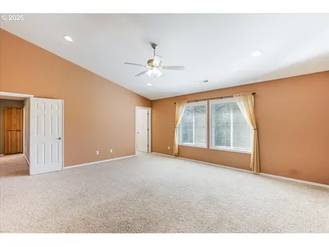 2104 NE 180th Place Vancouver WA 98684