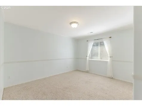 2104 NE 180th Place Vancouver WA 98684