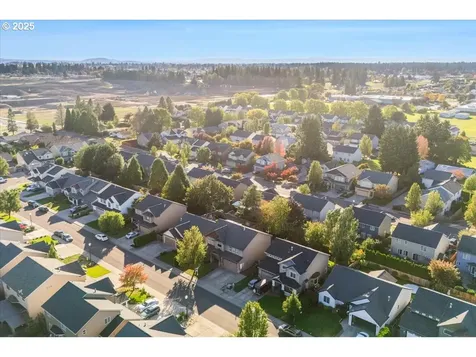 2104 NE 180th Place Vancouver WA 98684