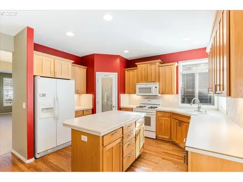2104 NE 180th Place Vancouver WA 98684