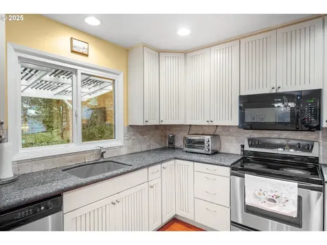 13465 NW Marshall Street Portland OR 97229