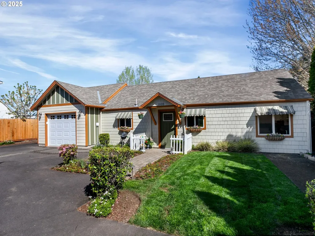 1005 NW 2nd Street Mcminnville OR 97128