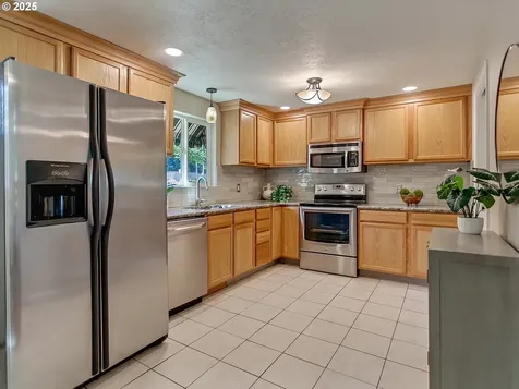 1005 NW 2nd Street Mcminnville OR 97128