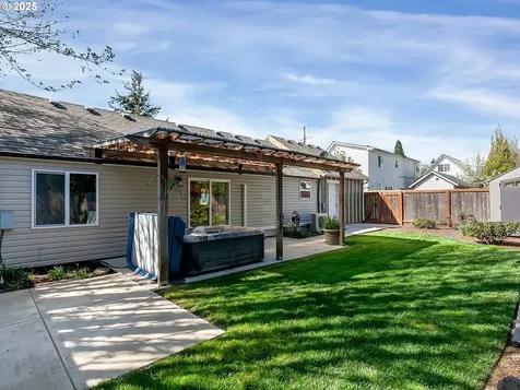1005 NW 2nd Street Mcminnville OR 97128