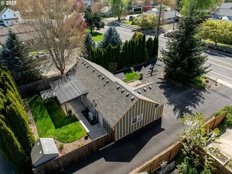 1005 NW 2nd Street Mcminnville OR 97128