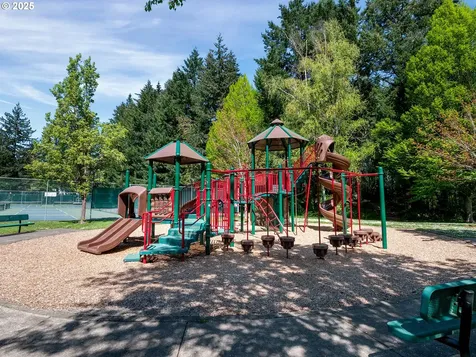 1005 NW 2nd Street Mcminnville OR 97128