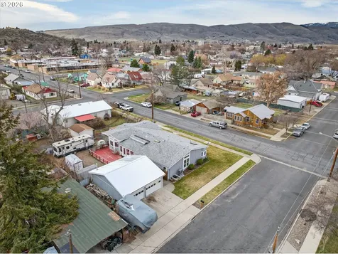 2248 Oak Street Baker City OR 97814
