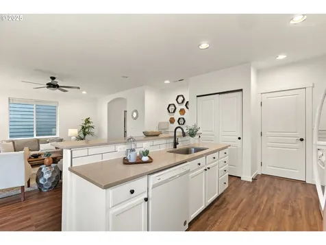 15561 Broken Top Avenue Sandy OR 97055