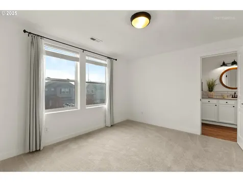 15561 Broken Top Avenue Sandy OR 97055