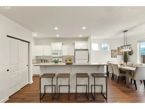 15561 Broken Top Avenue Sandy OR 97055