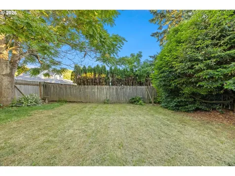 3444 SE Rockwood Street Milwaukie OR 97222