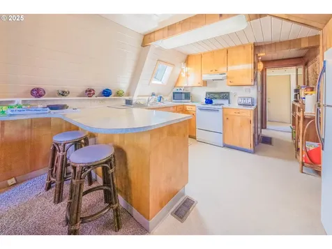 1420 NW 20th Street Lincoln City OR 97367