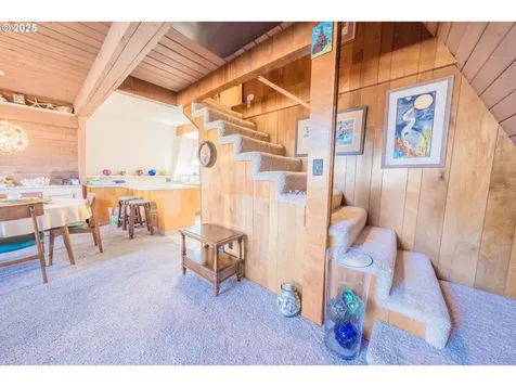 1420 NW 20th Street Lincoln City OR 97367