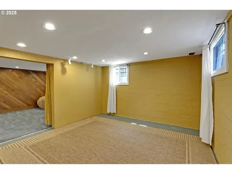 4405 NE 34th Avenue Portland OR 97211