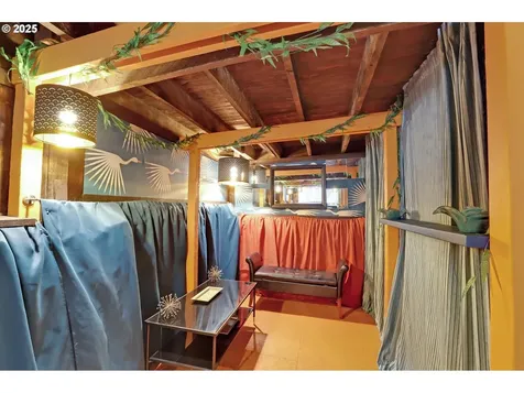 4405 NE 34th Avenue Portland OR 97211