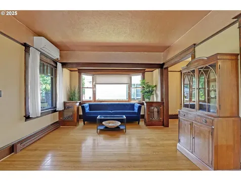 4405 NE 34th Avenue Portland OR 97211