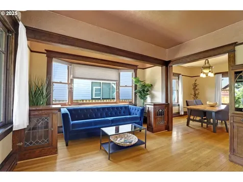 4405 NE 34th Avenue Portland OR 97211