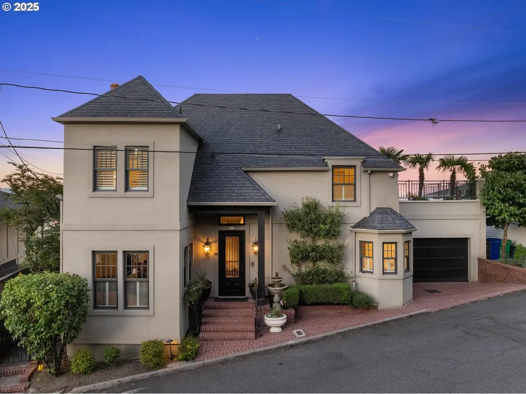 418 NW Albemarle Terrace Portland OR 97210
