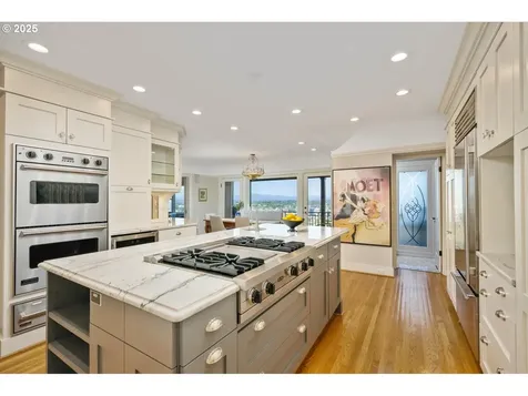 418 NW Albemarle Terrace Portland OR 97210