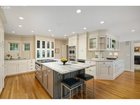 418 NW Albemarle Terrace Portland OR 97210