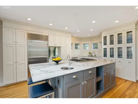 418 NW Albemarle Terrace Portland OR 97210