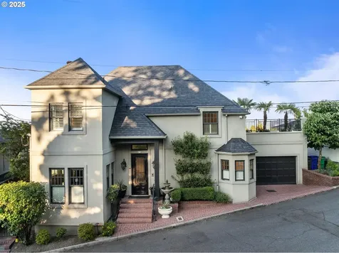 418 NW Albemarle Terrace Portland OR 97210