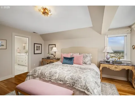 418 NW Albemarle Terrace Portland OR 97210