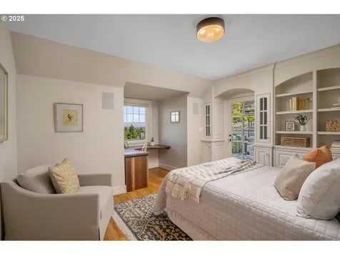 418 NW Albemarle Terrace Portland OR 97210
