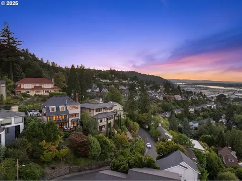 418 NW Albemarle Terrace Portland OR 97210