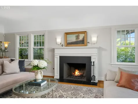 418 NW Albemarle Terrace Portland OR 97210