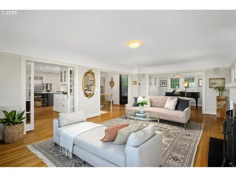 418 NW Albemarle Terrace Portland OR 97210