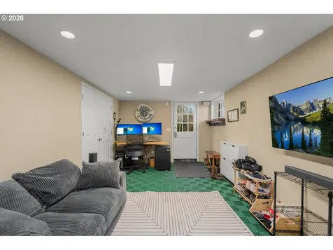 10807 NW 2nd Street Portland OR 97231