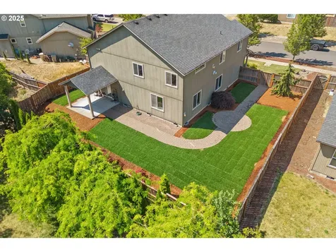 2558 NW White Oak Avenue Albany OR 97321