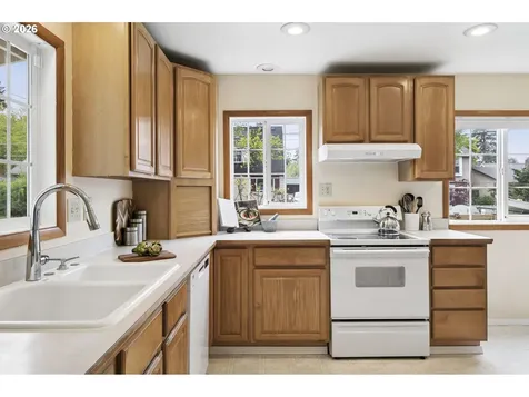 6600 SE 57th Avenue Portland OR 97206