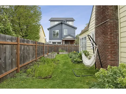 6600 SE 57th Avenue Portland OR 97206