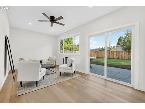 288 Suburban Avenue Eugene OR 97404