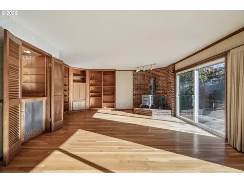 126 SW 5th Street Gresham OR 97080