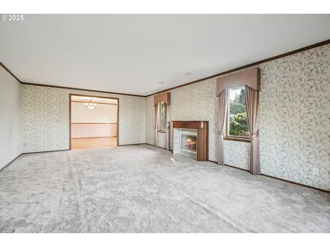 126 SW 5th Street Gresham OR 97080