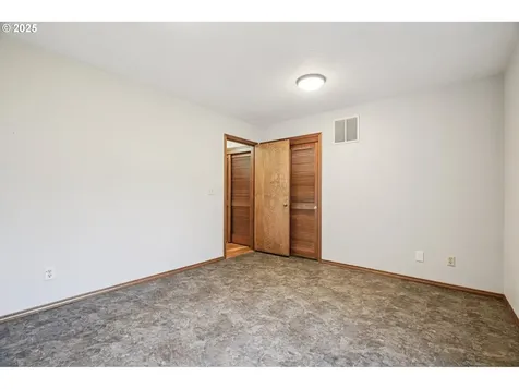 126 SW 5th Street Gresham OR 97080