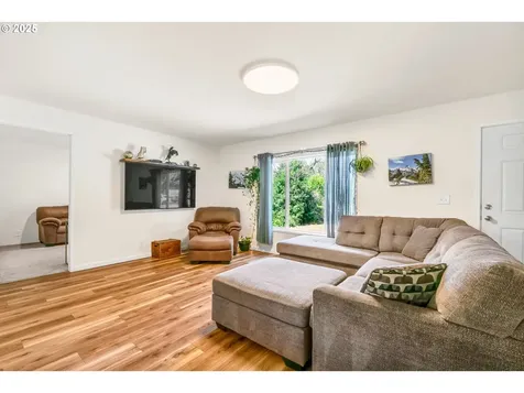 130 Gates Hill Road Gates OR 97346