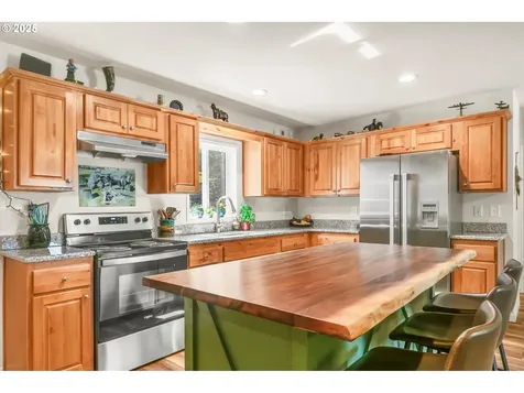 130 Gates Hill Road Gates OR 97346