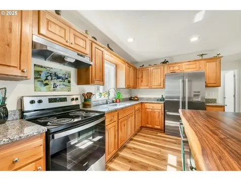 130 Gates Hill Road Gates OR 97346