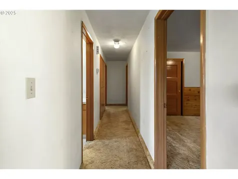1055 Cascade Drive NW Salem OR 97304