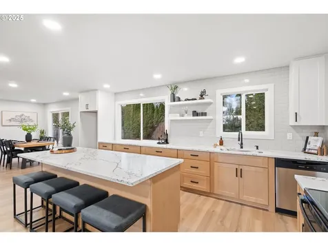8715 NE 57th Street Vancouver WA 98662